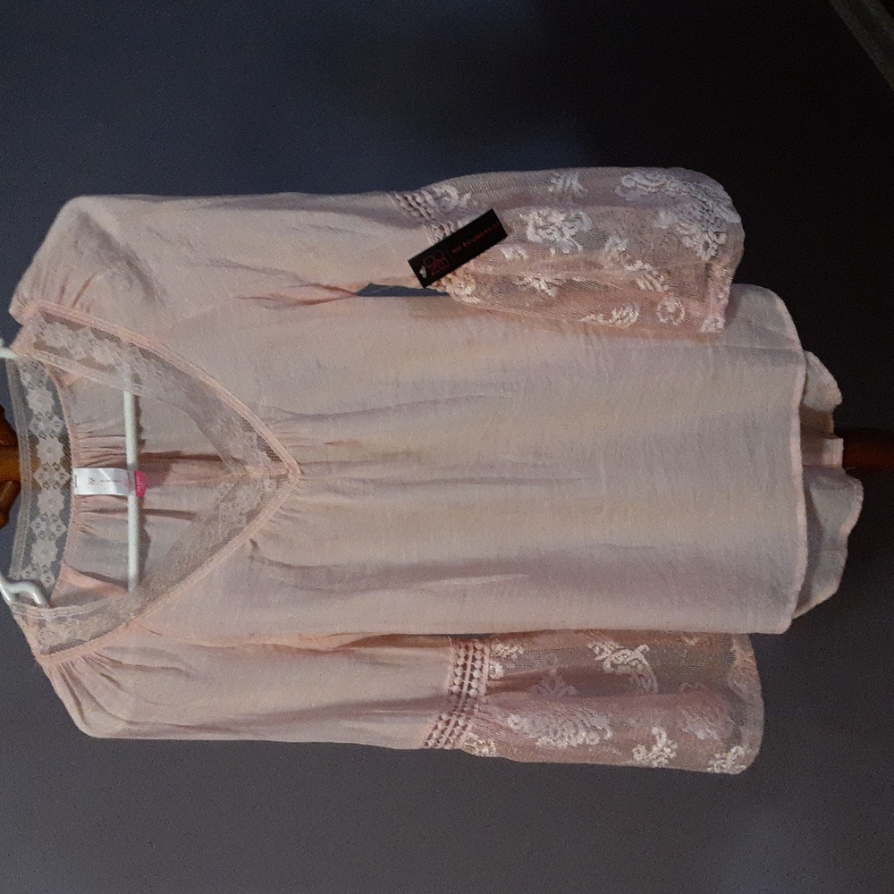 NOBO English rose color Juniors top size xs (1).